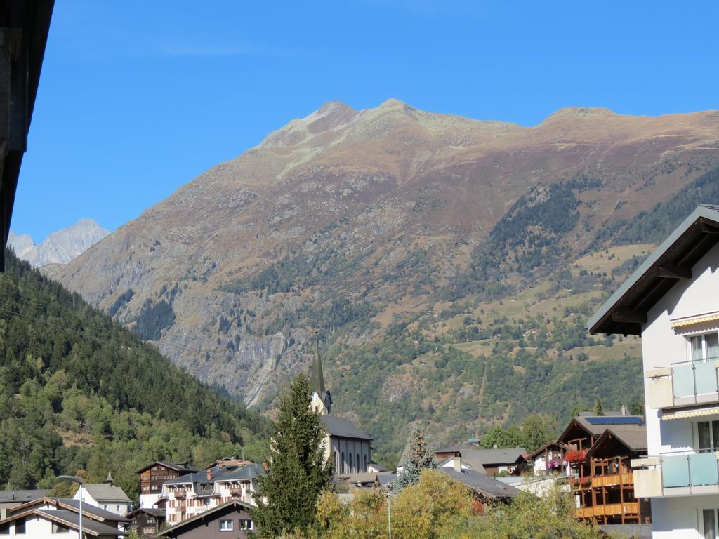 Sunshine 2 Apartment Fiesch Bagian luar foto
