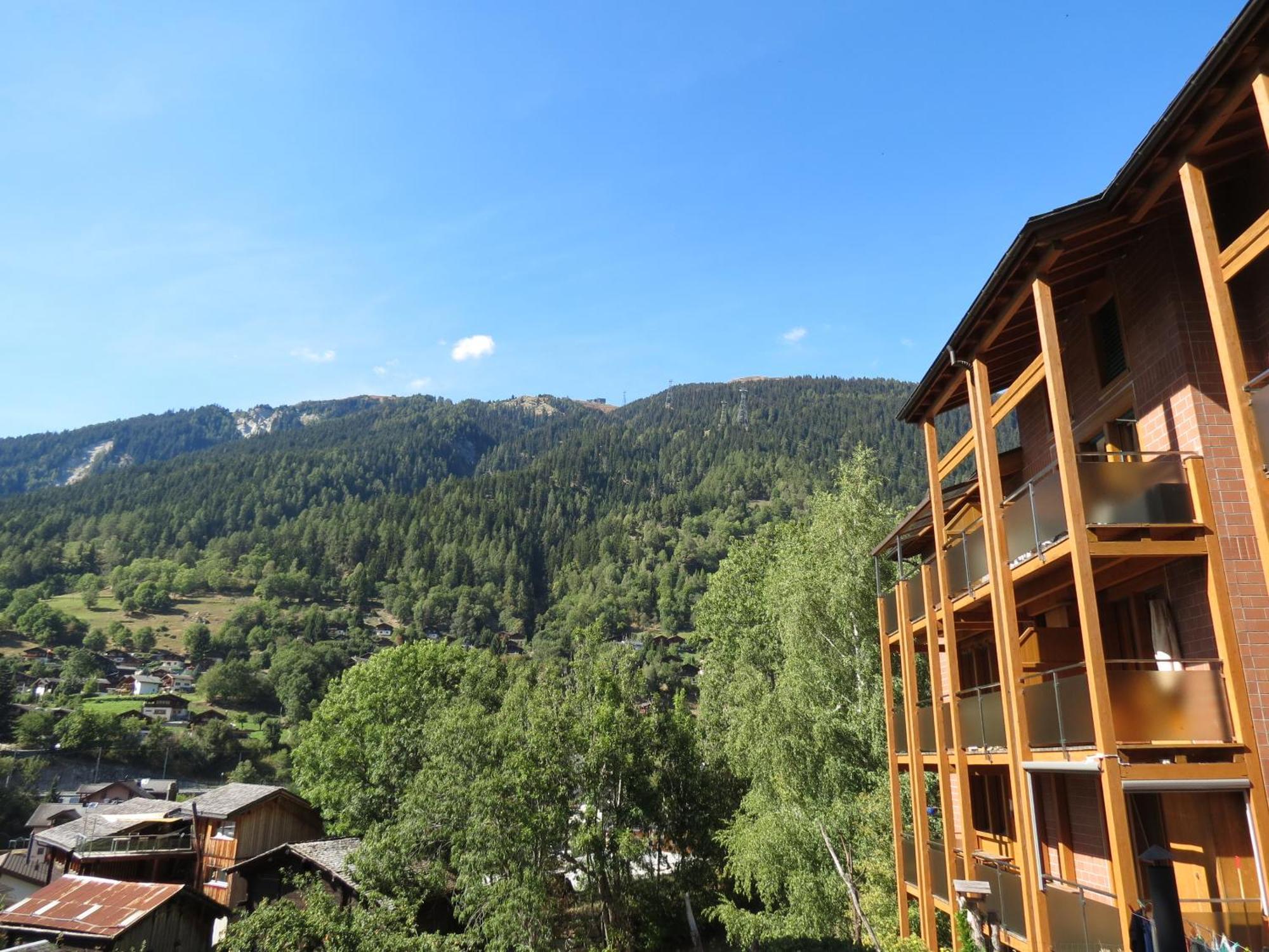 Sunshine 2 Apartment Fiesch Bagian luar foto