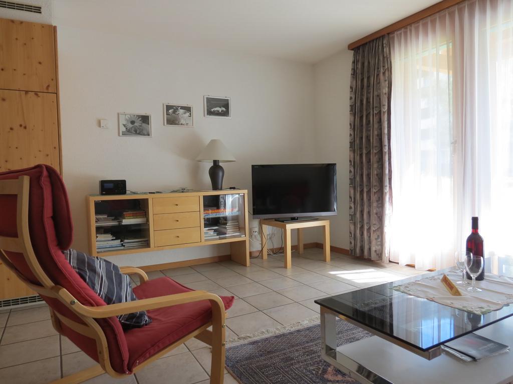 Sunshine 2 Apartment Fiesch Bagian luar foto