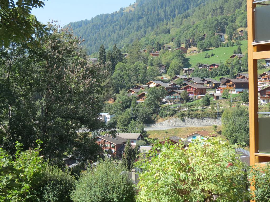 Sunshine 2 Apartment Fiesch Bagian luar foto